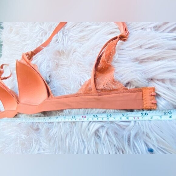 🔆 Host Pick - Joe Fresh Intimates Lace Overlay Bra in size Small NWOT - Picture 7 of 16